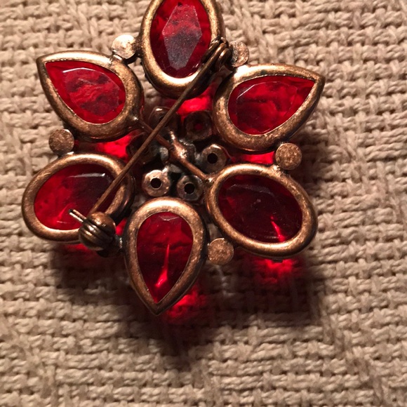 Brooch - Picture 2 of 2